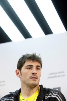 Iker Casillas , su novio - Página 12 30823b250878851