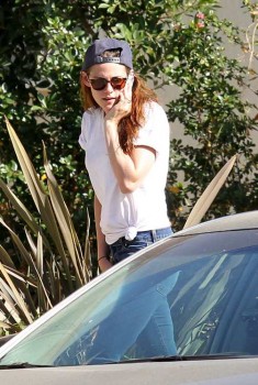 Kristen Stewart - Imagenes/Videos de Paparazzi / Estudio/ Eventos etc. - Página 31 A4ba10252969299