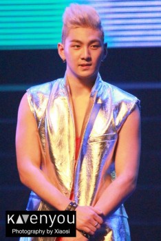 [NEWS] Baekho, o 'playboy' do NU'EST? 505efa262259996