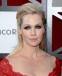 Jennie Garth 7b130b272334106