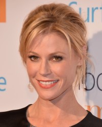 Julie Bowen 7e22fa284713830