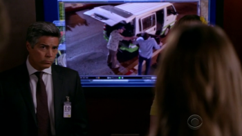 Criminal Minds : Beyond Borders Crossover CM S10e19 - Pilot 558ec3406034708