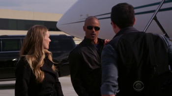 Criminal Minds : Beyond Borders Crossover CM S10e19 - Pilot E69b11406035446