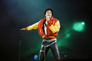 BAD WORLD TOUR  8d3d9d232525041