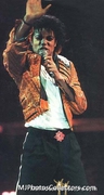 BAD WORLD TOUR  B1dbcd232521018