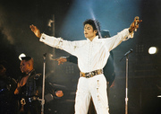 BAD WORLD TOUR  B22015232527369