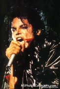 BAD WORLD TOUR  Ce76b8232521480