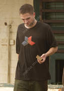  Imagenes videos en el set de The Rover 2e9142241532652