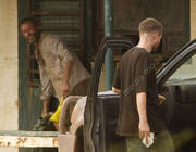  Imagenes videos en el set de The Rover 9cccc0241532660