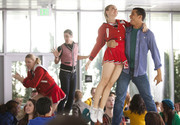 [Glee] Saison 4 - Episode 15 - Girls (and Boys) on Film 151abb242124003