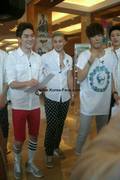 [PICS] 130629 NU'EST entrevista + mini show na Turquia (Turkey) 749479263501452