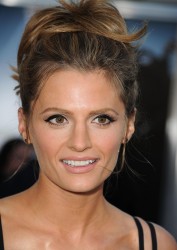 Stana Katic  8acd51269429681