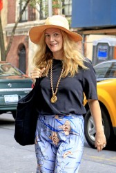 Drew Barrymore 295248275692137