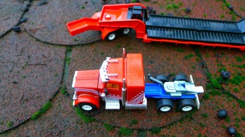 Peterbilt Tieflader mit Space Shuttle siku 4016 616698290259642