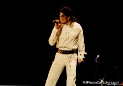 BAD WORLD TOUR  06d010232527636