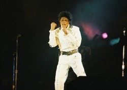 BAD WORLD TOUR  Ef5ac1232527361