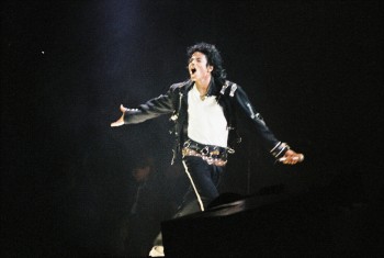 BAD WORLD TOUR  287d25232533012