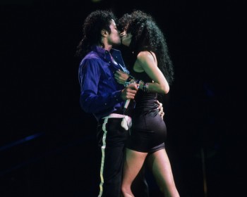 BAD WORLD TOUR  9260d1232534048