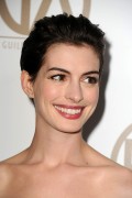 Anne Hathaway 56cdf7234221579