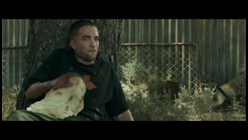 29 Enero - EXCLUSIVO: Primer Teaser Trailer de "The Rover"!!! (Poster, Nuevo Still + Capturas) 693f7b304784339