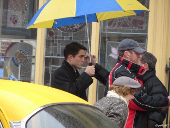 26 Febrero - Nuevas fotos fan de Rob en el set de "Life"!!! (19 Febrero) E2e298310257340