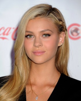 Nicola Peltz - The CinemaCon Big Screen Achievement Awards d Fd247e317299185