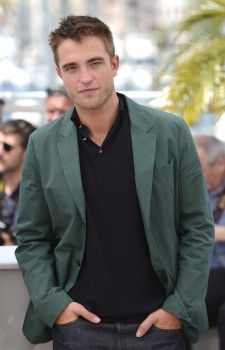 18 Mayo - Rob en el Photocall de "The Rover" en Cannes!!! 796645327284125