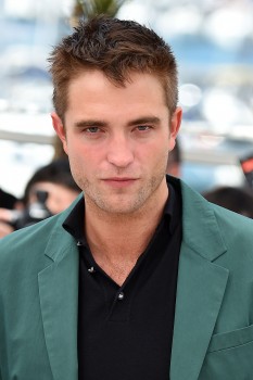 18 Mayo - Rob en el Photocall de "The Rover" en Cannes!!! 7bb46d327303897