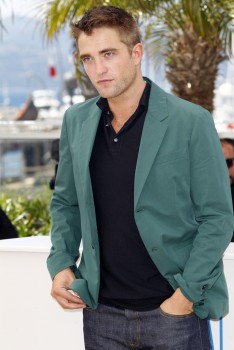 18 Mayo - Más imágenes de Rob en el Photocall de "The Rover" en Cannes!!! (ACTUALIZADO) B7fe4f327362222