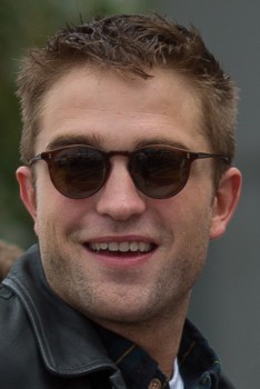 19 Mayo - Rob en el Photocall de Maps to the Stars en el Festival de Cine de Cannes 2014!!!! 3f82a4327498290