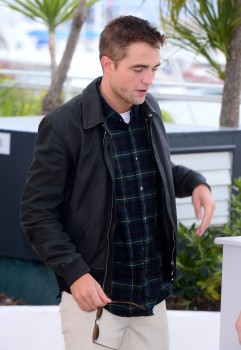 19 Mayo - Rob en el Photocall de Maps to the Stars en el Festival de Cine de Cannes 2014!!!! D9d54c327498927