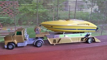 Matchbox Super Kings K-27 Power Boat & Transporter VN MIB 1977 - Page 2 F4334a332894005