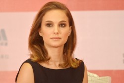 Natalie Portman @ 17th Shanghai International Film Festival  0f9165334728075