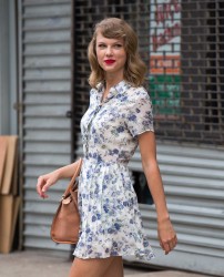 Taylor Swift Leaving a gym in New York City, 07/09/14  2660e2338042921