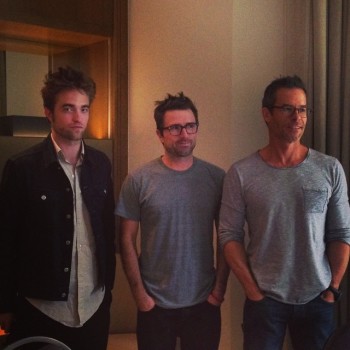 10 Agosto - NUEVAS Fotos de Rob, Guy y David en Press Junket The Rover UK!!! (7 Agosto) 0cc7bf343583864