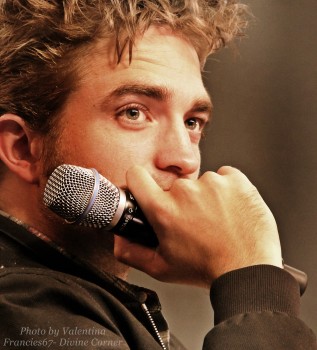 10 Agosto - Más Fotos Fan de Robert en The Rover Q&A 'Meet The Filmmakers' At The Apple Store!!! 3aabff344050991