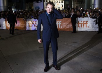 10 Septiembre - Rob en la Premiere de MTTS en TIFF!!! 3fc1b3350340838