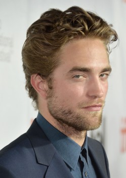 10 Septiembre - Rob en la Premiere de MTTS en TIFF!!! B8c38d350342773