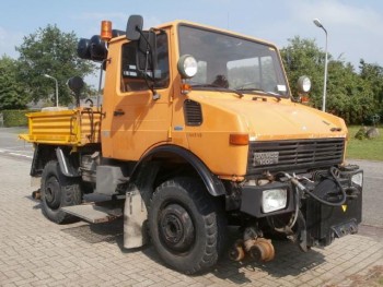 Mercedes Unimog Rail Trailer siku 1620 Dd5779360940215