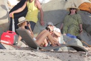 Кэндис Свейнпол (Candice Swanepoel) on the set of a Victoria's Secret shoot in Caribbean 06.11.14 - 49 HQ  F4ffc3362902445