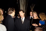 Мел Гибсон (Mel Gibson)  Hamlet Los Angeles Premiere - December 18, 1990 (MQ) 2c9a85390673403