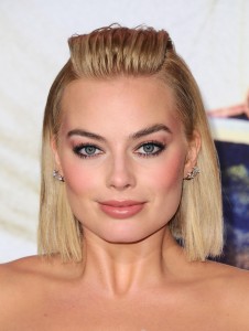 Margot Robbie - "Focus" premiere in LA - 02/24/2015  27155c392901545