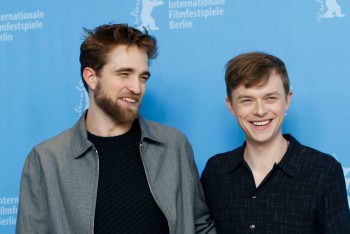 12 Marzo - Nuevas / Antiguas imágenes de Rob en la Berlinale, en HQ y UHQ!!! (Parte 1) 841f3f395432188