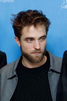 12 Marzo - Nuevas / Antiguas imágenes de Rob en la Berlinale, en HQ y UHQ!!! (Parte 1) D03f81395432647