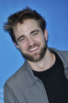 12 Marzo - Nuevas / Antiguas imágenes de Rob en la Berlinale, en HQ y UHQ!!! (Parte 1) 5f957a395451936