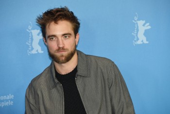 12 Marzo - Nuevas / Antiguas imágenes de Rob en la Berlinale, en HQ y UHQ!!! (Parte 1) C6bd61395450540