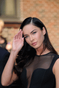 Megan Fox - Cleavy - Arrivo al Late Show - 25 giu 09 9f894240188729