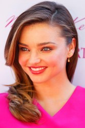 Miranda Kerr @  Public Appearance At Royal Albert Pop-Up Sto 254bfb326891373