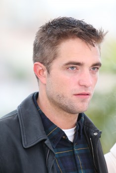 19 Mayo - Rob en el Photocall de Maps to the Stars en el Festival de Cine de Cannes 2014!!!! A1ac61327490456