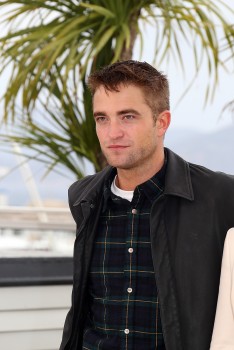 19 Mayo - Rob en el Photocall de Maps to the Stars en el Festival de Cine de Cannes 2014!!!! E46d33327495410